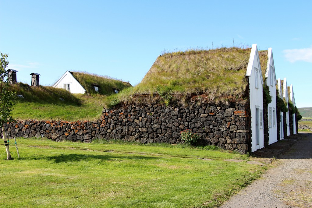 Grenjaðarstaður